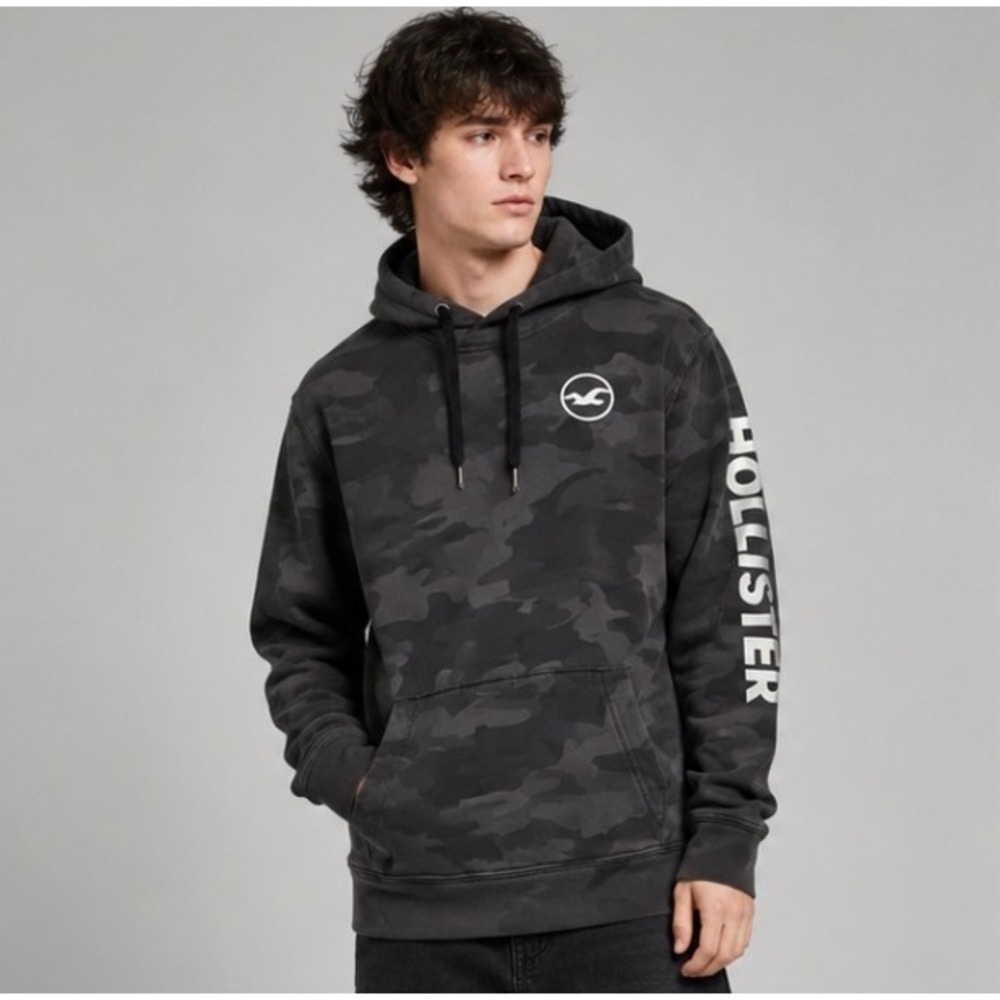 Hollister Mens Camo Hoodie Black Gray Camouflage Logo Graphic Pullover Size M - Picture 1 of 13